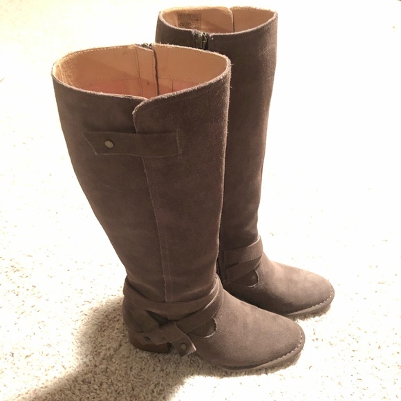 New ugg boots 6 - Picture 8 of 8